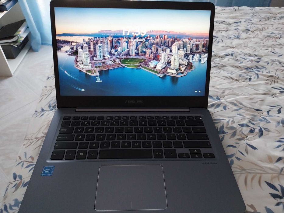 Portátil Asus em excelente estado