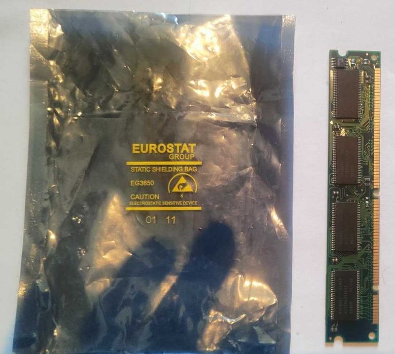Pamięć RAM SDRAM DIMM Hyundai PC100 Retro 32 MB