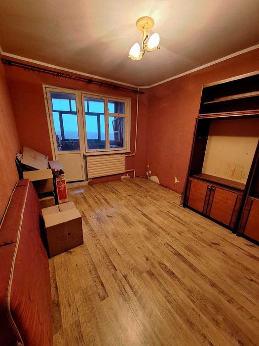 Продам 3 кімнатну квартиру по вул. Соборності (Доценка).єВідновлення.