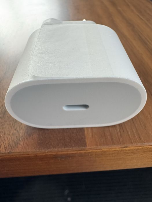 Ładowarka sieciowa Apple 20 W USB-c
