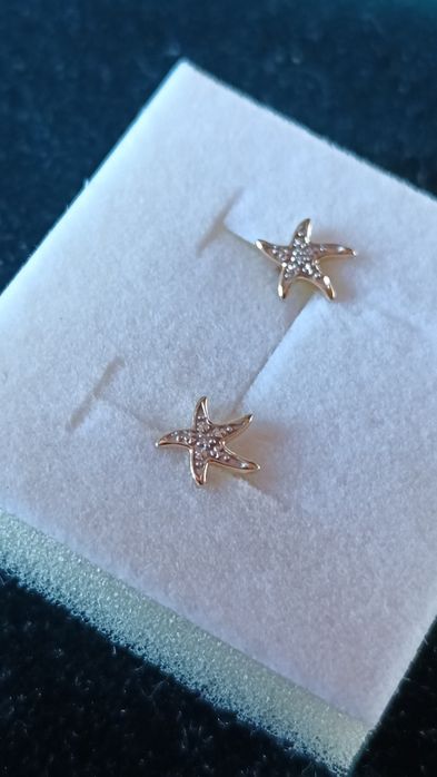 Złote kolczyki z diamentami 375 Apart