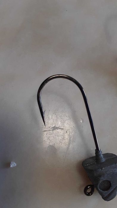 Dois anzóis de pesca