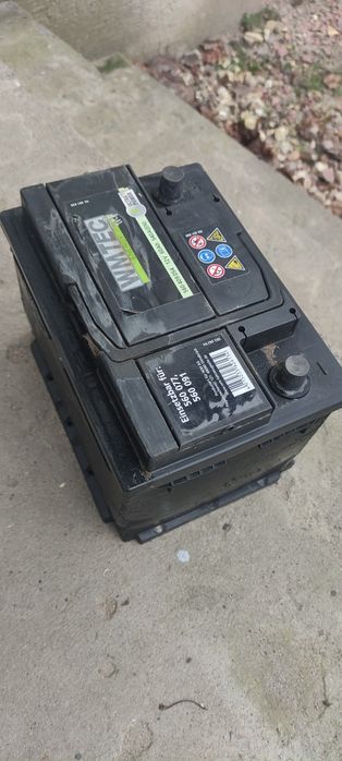 Автомобильный аккумулятор 60Ah