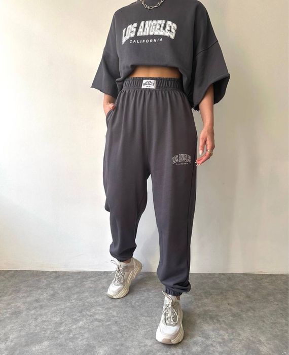 Продам ящик вещей размера 44-46 женские