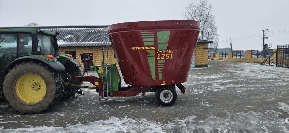 Paszowóz, Wóz Paszowy Strautmann 12m3