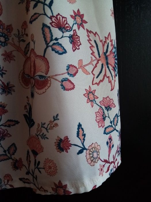 Vestido florido Lefties tamanho L como novo