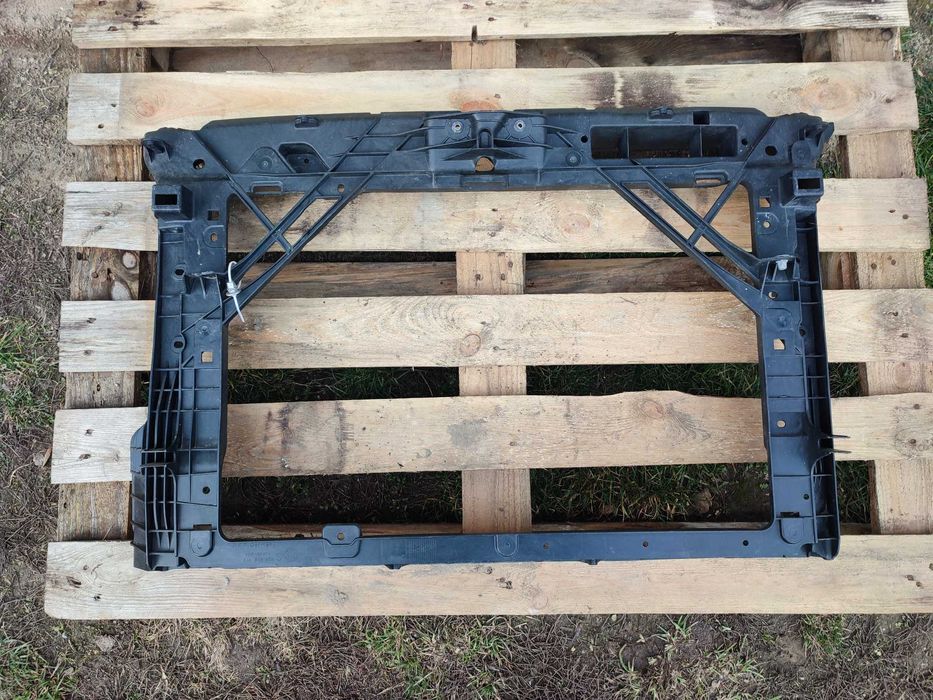 pas przód skoda rapid