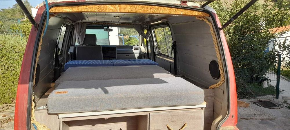 Volkswagen T4 2.4L foto 2