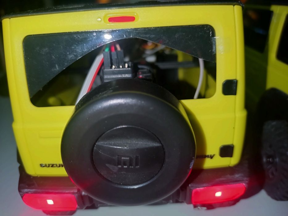 rc модель Suzuki jimny