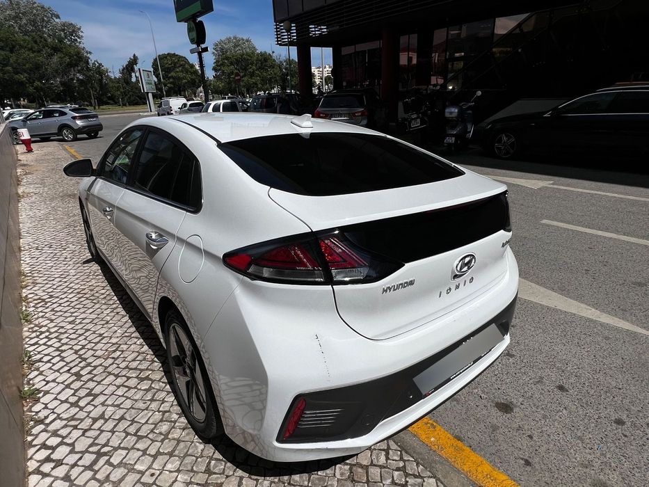 Hyundai Ioniq 1.6 GDI HEV Hybrid Tech