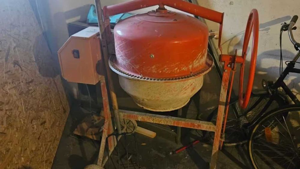 Betoniarka Lescha 135L