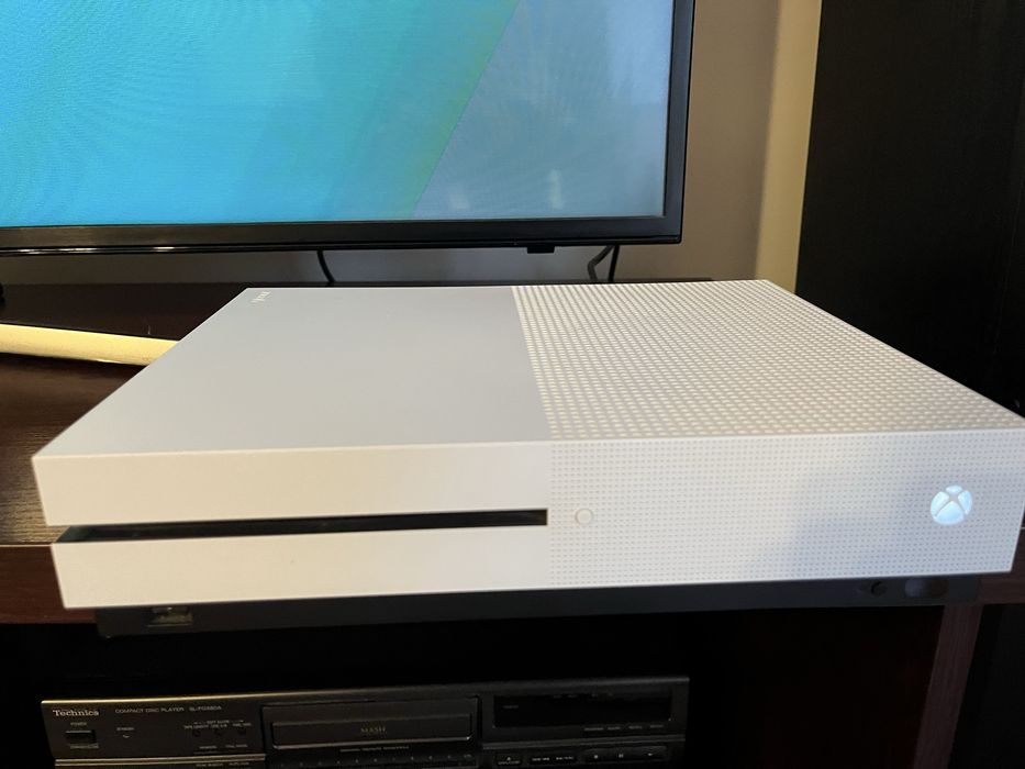 Konsola Xbox one S + Gry