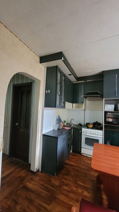 Продам 3х кімнатну на Ворошилівці.