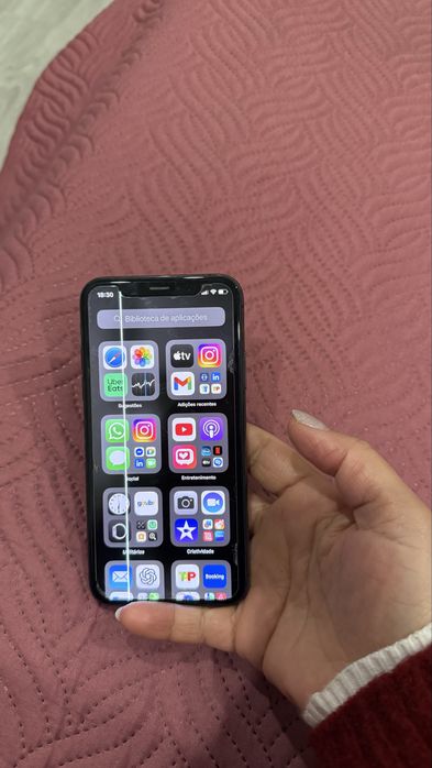 Iphone xs   64g