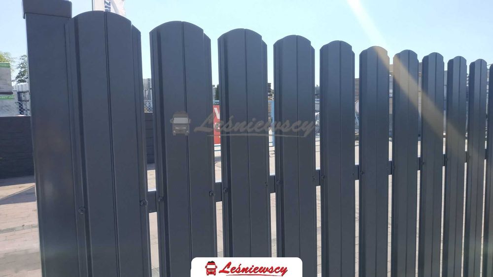 Tanie ogrodzenia sztachety metalowe panele ogrodzeniowe pod wymiar