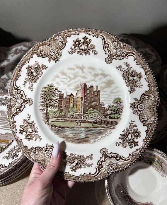 Вінтажний Сервіз Johnson Bros England Old Britain Castles коричневий