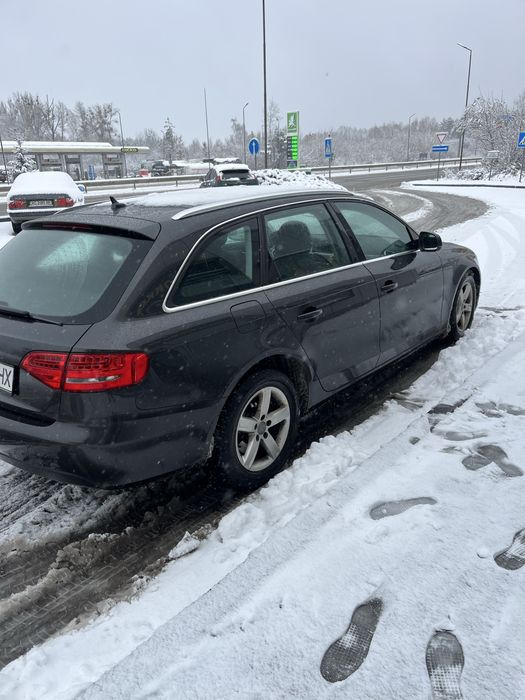 Продам ауді а4 б8