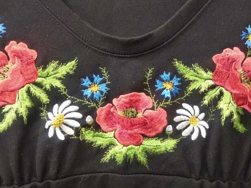 Дуже красиве плаття-вишиванка, вишита сукня