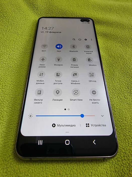 Продам Samsung S10 plus в суперовому стані