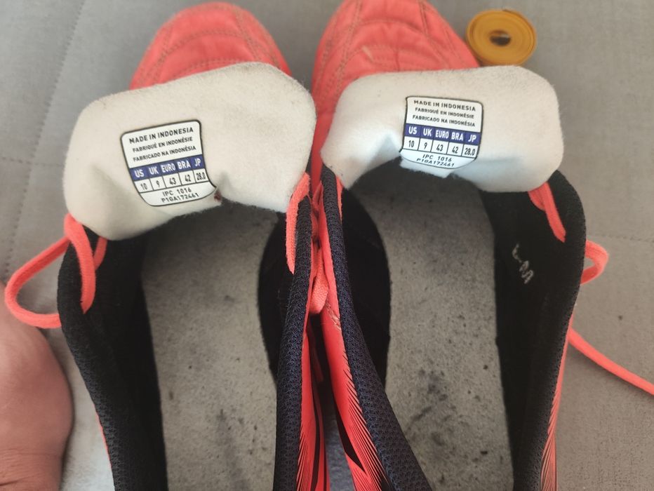 Продам корочки Мізуно, напівпрофесійні.