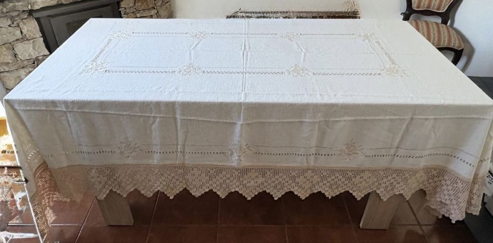 Toalha de mesa em croché