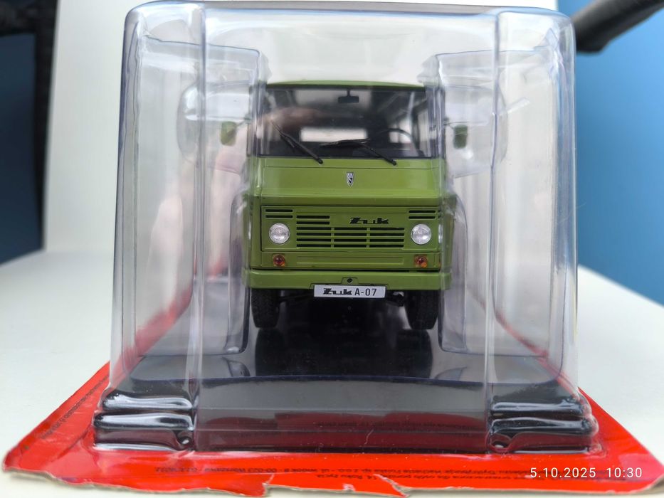 Kolekcja Samochody PRL 1:24 Hachette 3x Żuk A-07 Kultowe Auta