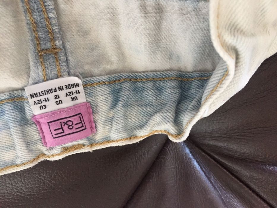 Krótkie spodenki dżinsowe f&f