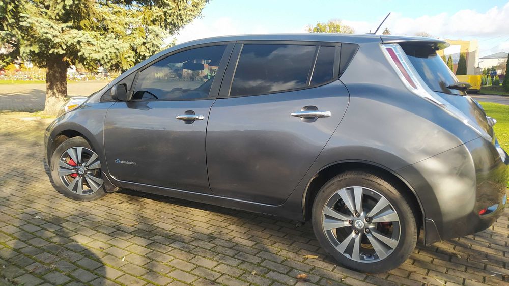 Nissan Leaf 2014