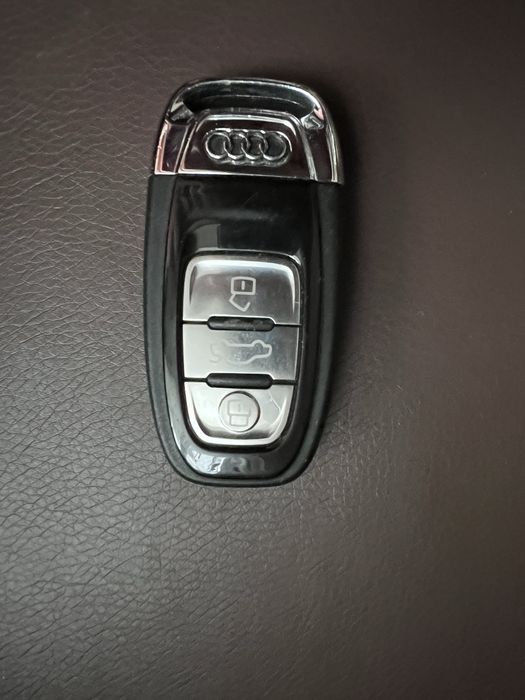 Ключ ауді оригінал