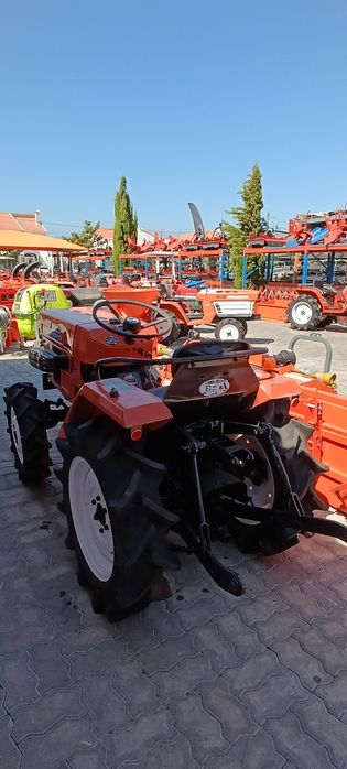Hinomoto c174 4x4