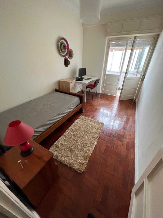 Quarto em T2 Lisboa