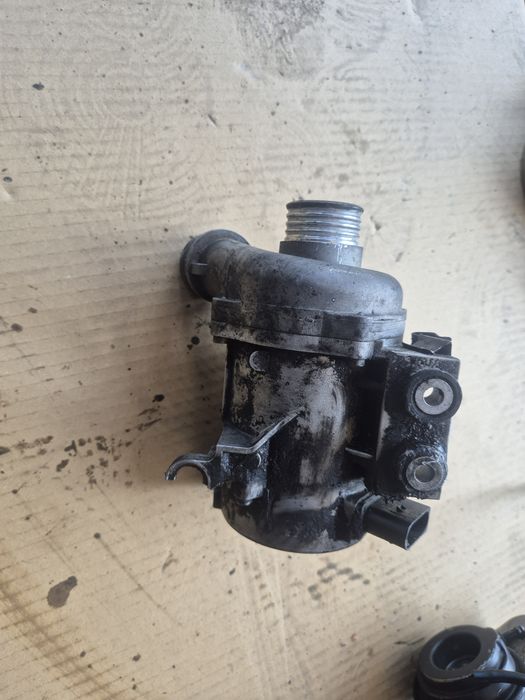 Pompa wody N52 N53 Bmw E60 E61 E90 E91 E92