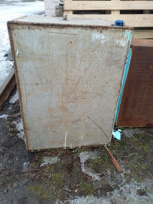 Бак   100*80*74 с под воды