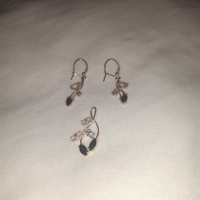 Komplet biżuterii cyrkonia kolczyki zawieszka nowe