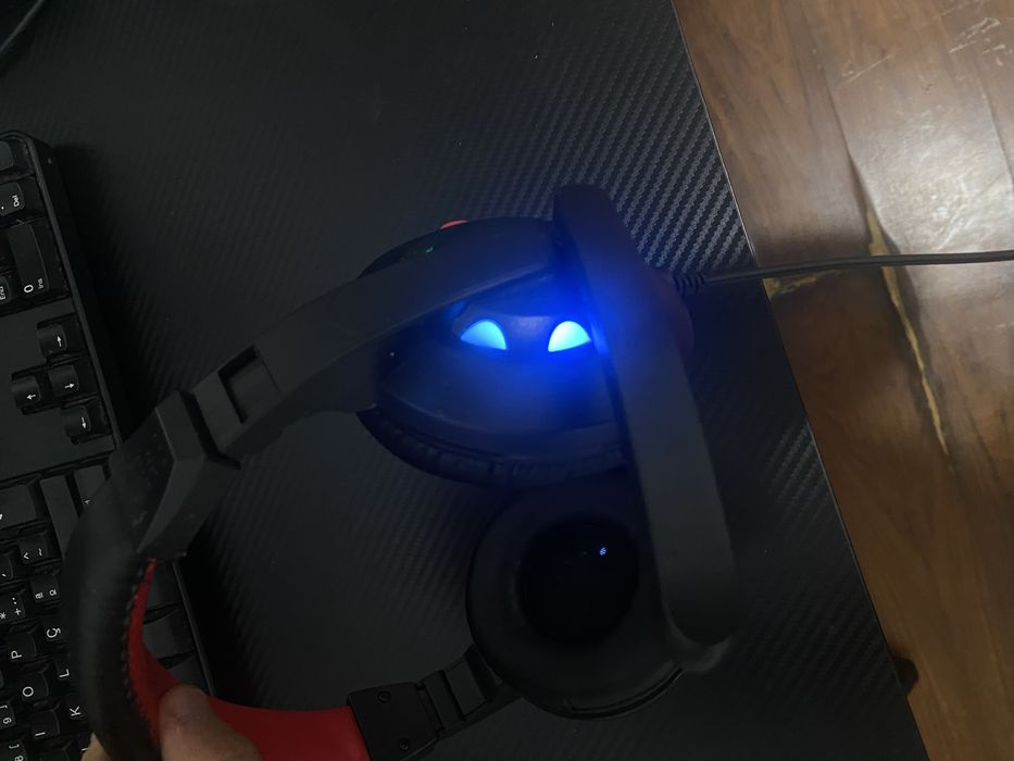 fones gamer rgb com luz