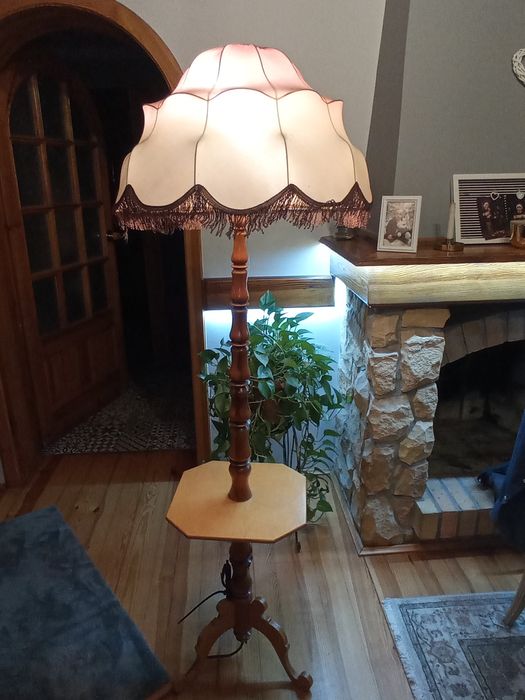 Sprzedam lampę stojącą retro PRL