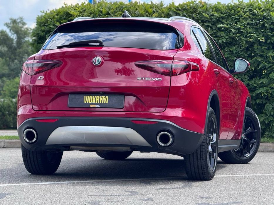 Alfa Romeo Stelvio 2018 року, 2.0 бензин автомат повний привід 116 т.км
