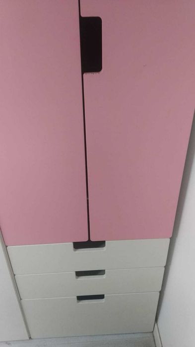 Roupeiro infantil/jovem branco e rosa – bom estado