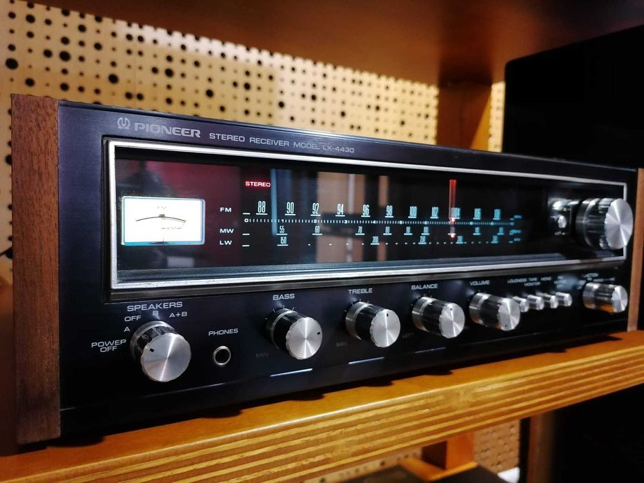 Pioneer - LX-4430