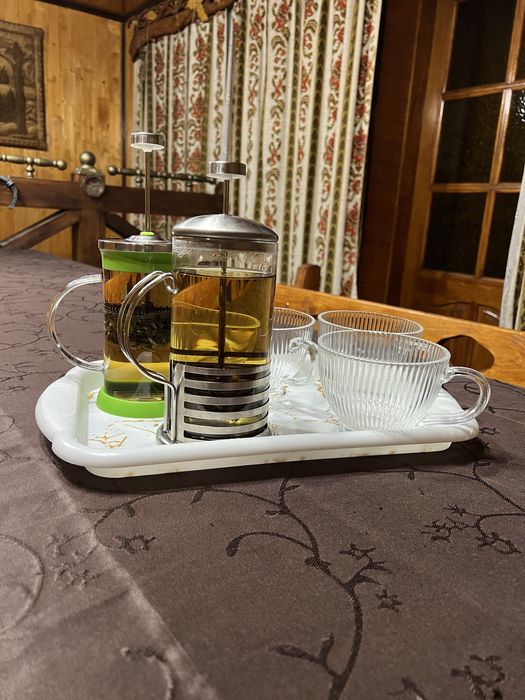 Здається будиночок. Баня і чан є на території