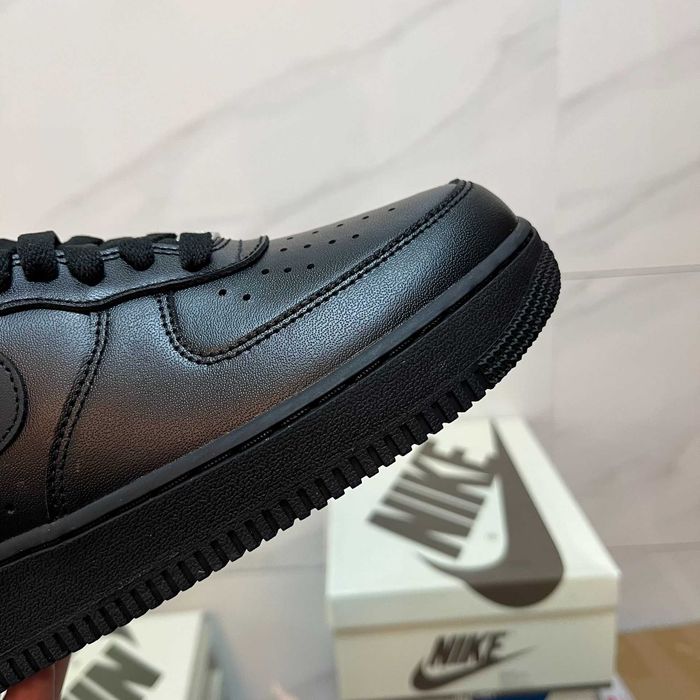 Nike Air Force 1 Low '07 Black R.41