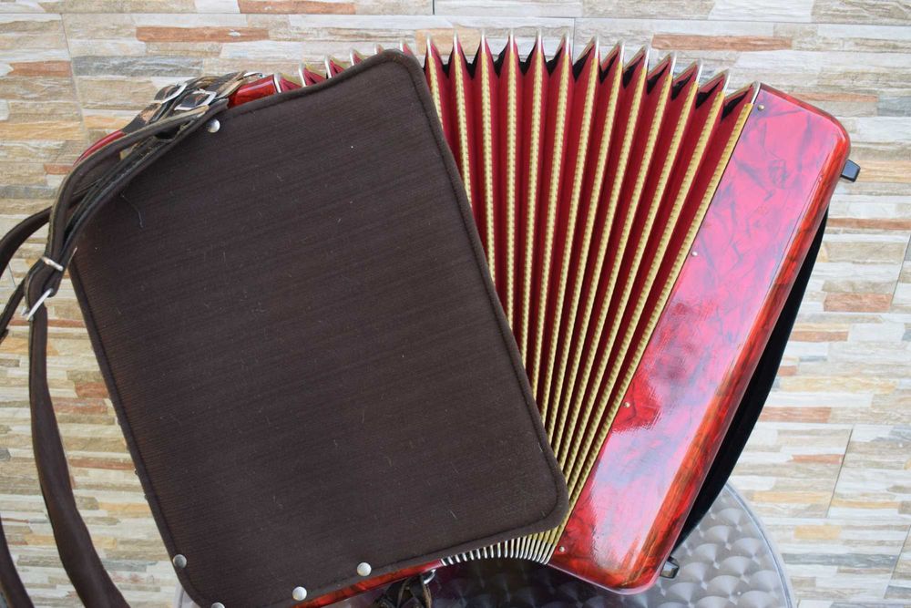 Acordeao Record 4 Voz Voz,120 Baixos