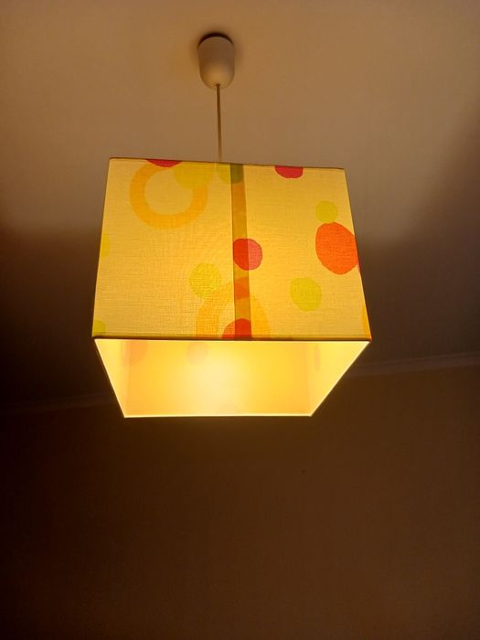 Candeeiro teto crianças