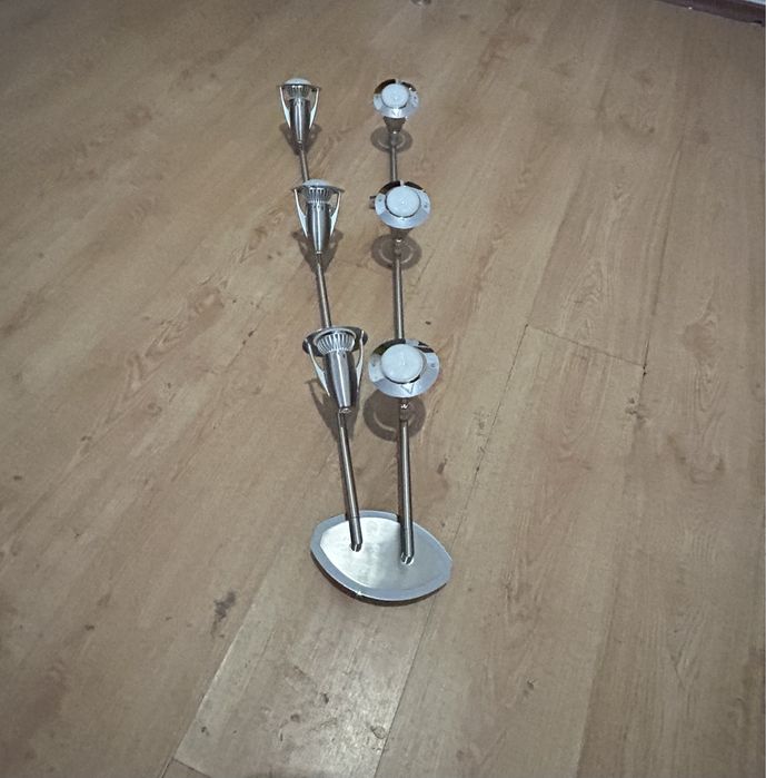 Світильник з поворотніми флаконами