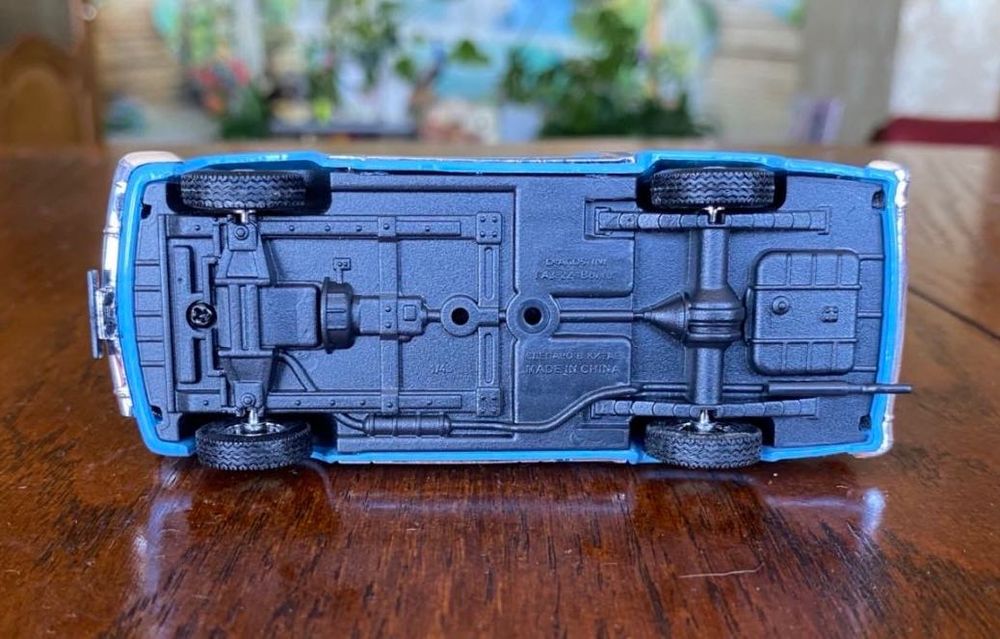 Игрушка модель автомобиля ГАЗ-22 Волга 1:43 DeAGOSTINI