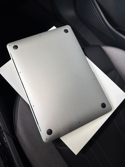 MacBook Air 8/128gb