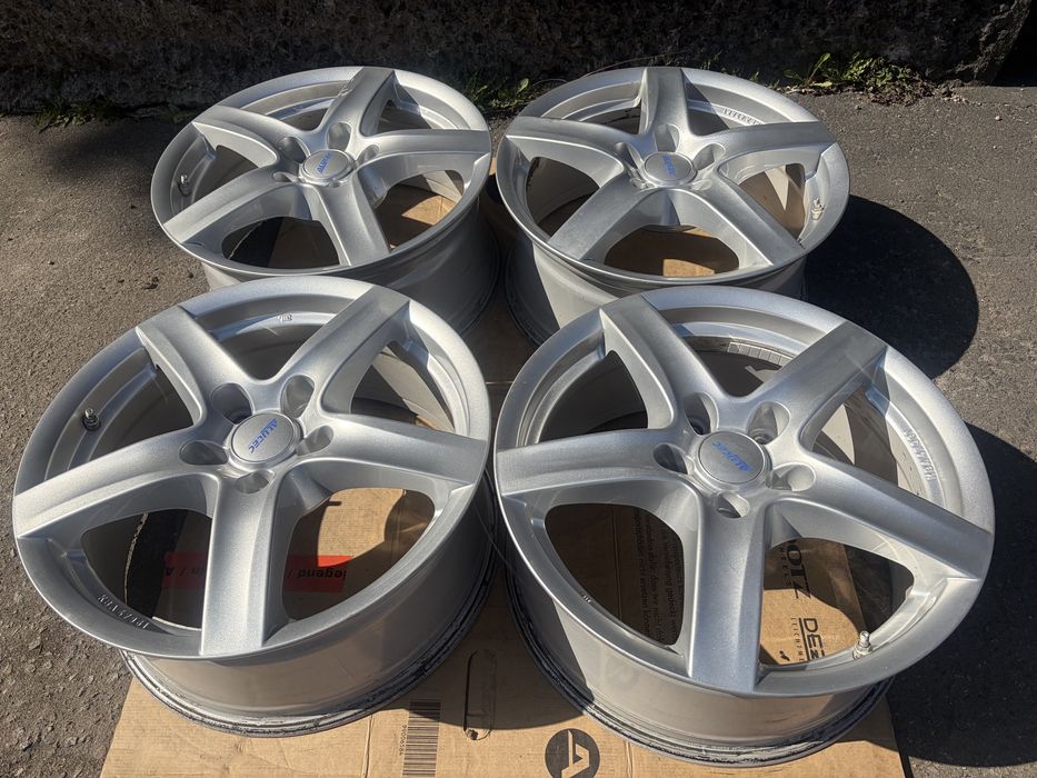 Felgi aluminiowe Alutec 8jx18 et52 5x130 otw. 71,6