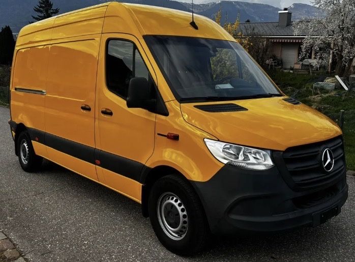 Sprinter бус , обшивка, полки, двері перегородка