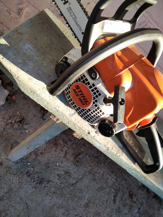Продам бензопилу STIHL MS 180