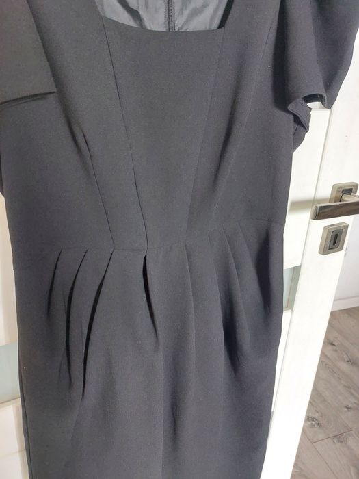 Sukienka klasyczna elegancka 42